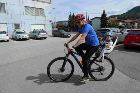 Kolesarili so tudi najmlajši s